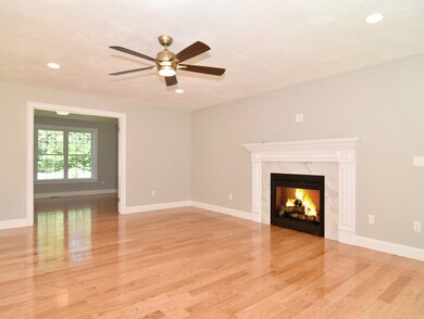32 Cedar St, Foxborough, MA 02035 - photo 3