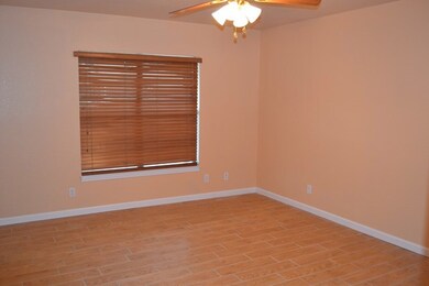 230 Green Oaks Loop, Fredericksburg, TX 78624 - photo 5