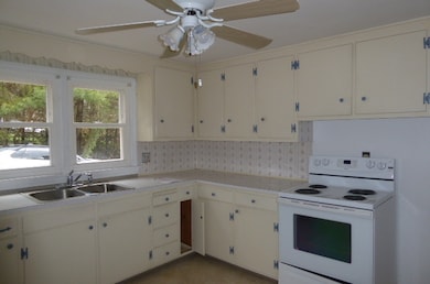 21 Schroback Rd, Plymouth, CT 06782 - photo 4