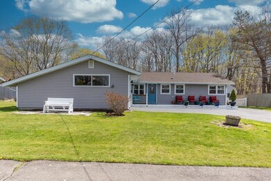 5 Sycamore St, Danvers, MA 01923 - photo 2