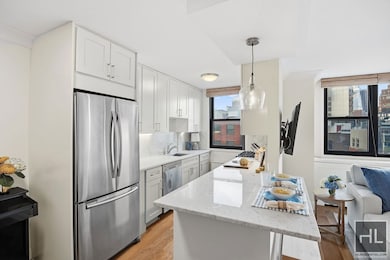 Cezanne Apartments unit 7L, New York, NY 10014 - photo 7