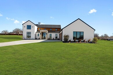 1004 Estancia Blvd, Weatherford, TX 76088 - photo 3