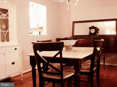 9310 Daly Ct, Laurel, MD 20723 - photo 4