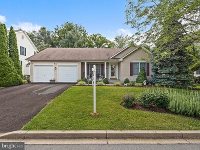 1027 Bexhill Dr, Frederick, MD 21702 - photo 2