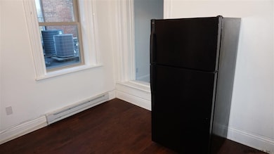 9 Caroline St, Saratoga Springs, NY 12866 - photo 5