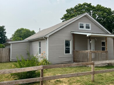 352 S Cherry St, Columbus, IN 47201 - photo 3