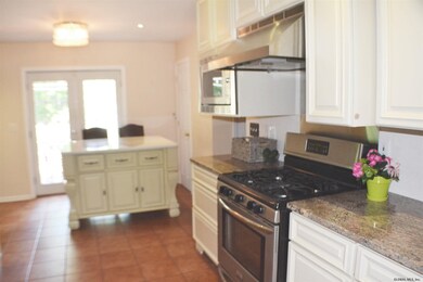 5 Dennis Dr, Clifton Park, NY 12065 - photo 5