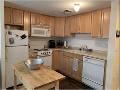 376 Commercial St unit 2I, Boston, MA 02109 - photo 7