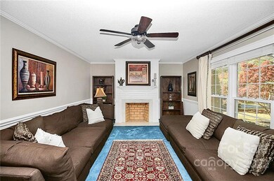 195 Rainbow Cir, Clover, SC 29710 - photo 7