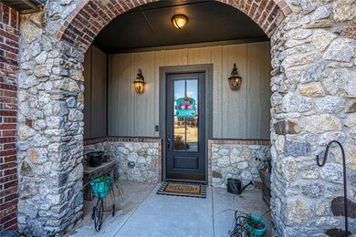 Nice sized covered front porch.