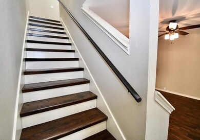 9710 Coyote Creek Dr, Houston, TX 77095 - photo 7