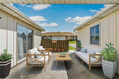 5796 Burning Tree Ln, Macungie, PA 18062 - photo 2