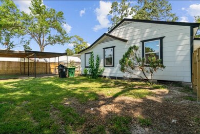 917 Knight St, Houston, TX 77022 - photo 6