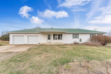 354 Honeysuckle Rd, Marshfield, MO 65706 - photo 4