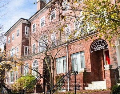 39 Garrison Rd unit 2, Brookline, MA 02445 - photo 6