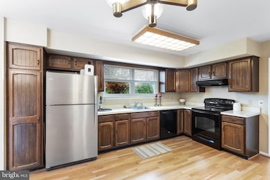 1297 Twin Streams Dr, Warminster, PA 18974 - photo 3