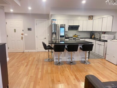 135-10 35th Ave unit 3B, Flushing, NY 11354 - photo 2