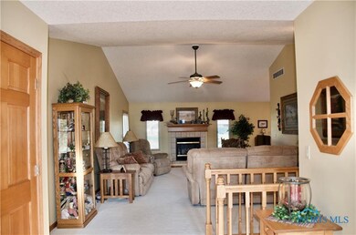 2907 Turnberry Dr, Findlay, OH 45840 - photo 4