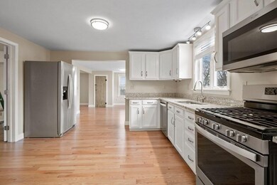 163 Bridge Rd, Salisbury, MA 01952 - photo 4