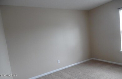 120 Creekview Dr, Jacksonville, NC 28540 - photo 2