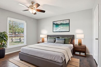 109 Harper Ct, Grand Prairie, TX 75051 - photo 4