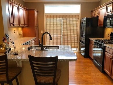 77 Hackett Hill Rd unit 14, Manchester, NH 03102 - photo 7