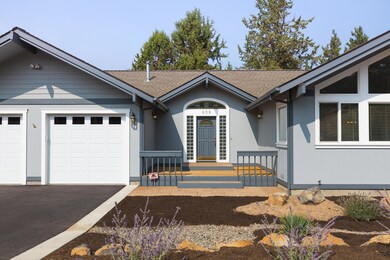 608 SW Lannen Ln (2 of 27)