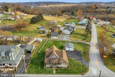 2402 Craley Rd, Windsor, PA 17366 - photo 4