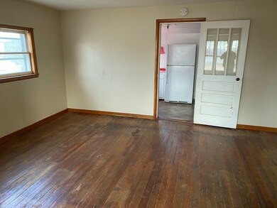 1010 W Saint Louis Ave, Effingham, IL 62401 - photo 3