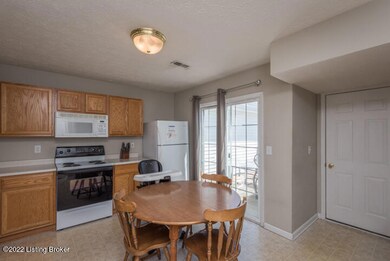 6931 Arbor Creek Dr unit 67, Louisville, KY 40228 - photo 6