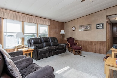 76 Donald Dr, Goffstown, NH 03045 - photo 5