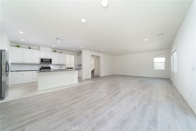 21145 Sutter Creek Ct, Riverside, CA 92507 - photo 2