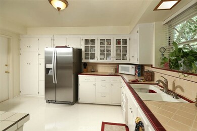 5161 Canoga Ave, Woodland Hills, CA 91364 - photo 7