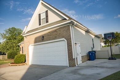 2431 Lillington Ct, Winterville, NC 28590 - photo 4