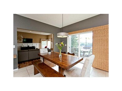 Eat-in Kitchen.