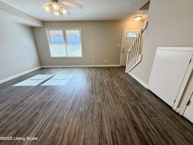 1001 Somerset Ct, Sellersburg, IN 47172 - photo 3