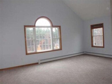 161 Victoria Ln, Fitchburg, MA 01420 - photo 6