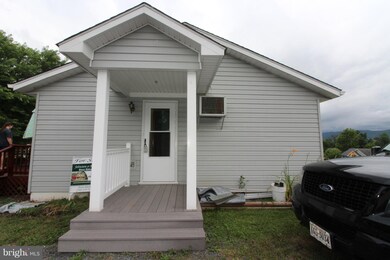 1490 Country Brook Rd, Toms Brook, VA 22660 - photo 5