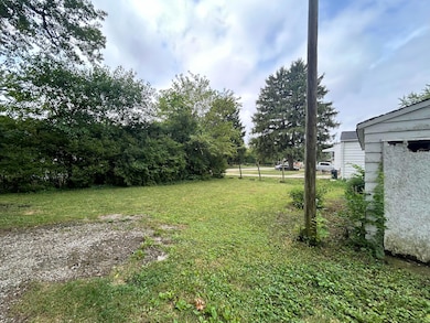 Front/Side Yard