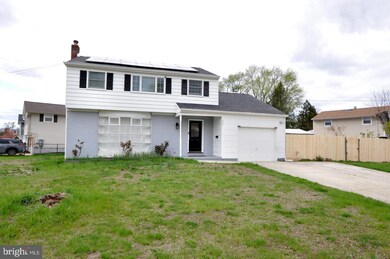 207 N Arthur Dr, Beverly, NJ 08010 - photo 2