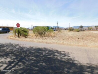 Nice corner lot