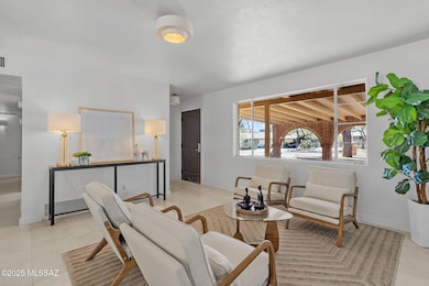 4465 E La Jolla Cir, Tucson, AZ 85711 - photo 6