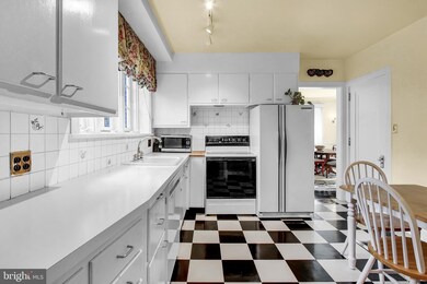 1611 Palm St, Reading, PA 19604 - photo 7