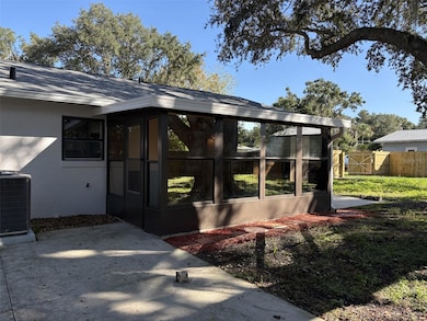 60 Outlook St, Umatilla, FL 32784 - photo 7