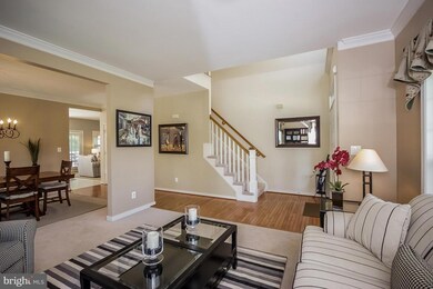 43567 Sorbonne Ln, Chantilly, VA 20152 - photo 4