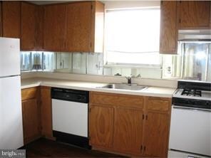 816 Woodchip Rd unit 816, Lumberton, NJ 08048 - photo 3