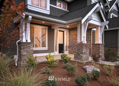 Photos are of another Hampton floorplan and are for illustration purposes only.