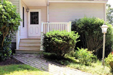 36 Ledgewood Dr, Goffstown, NH 03045 - photo 3