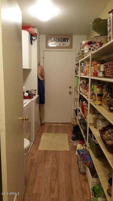 Large Pantry/Laundry