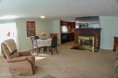 Livingroom 3